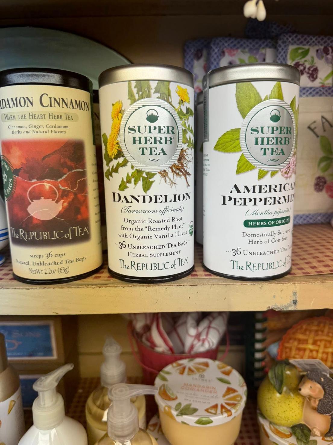 Custom gift baskets and complimentary gift wrapping at Smiths Mercantile